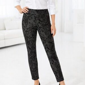 Krazy Larry Chuc Black paisley Patterned Women's pull on pants